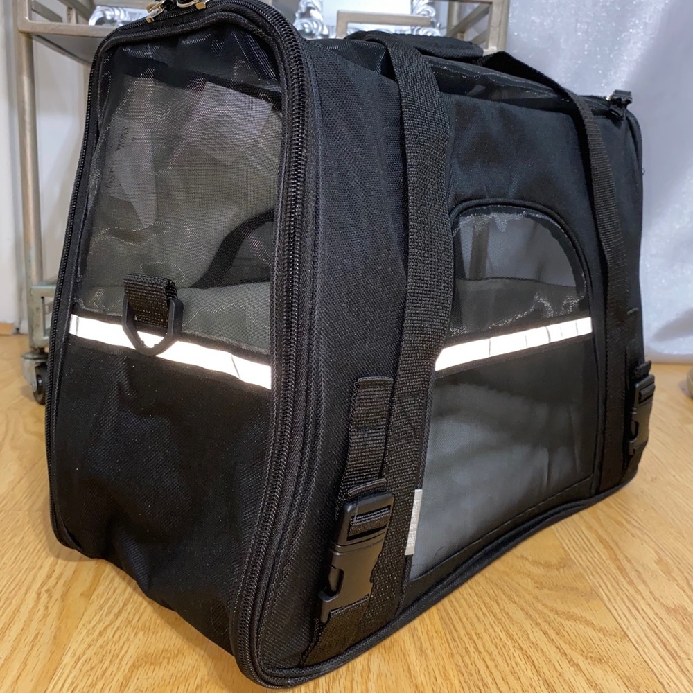 New dog carrier bag